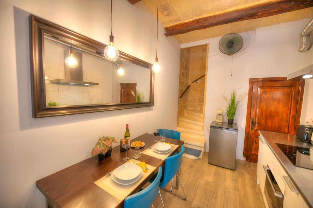 Romantic And Historical Maisonette In The Center Of Valletta Mbal1-1 Extérieur photo