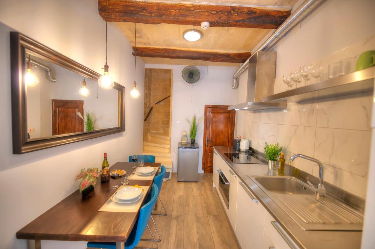 Romantic And Historical Maisonette In The Center Of Valletta Mbal1-1 Extérieur photo